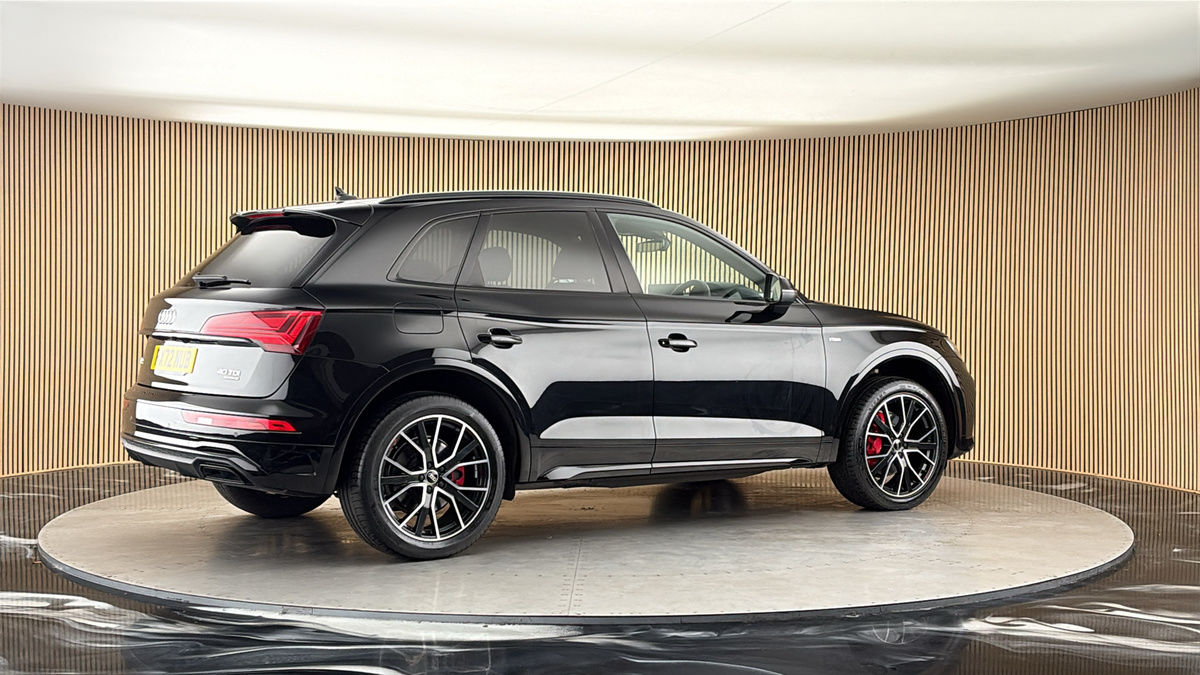 More views of Audi Q5