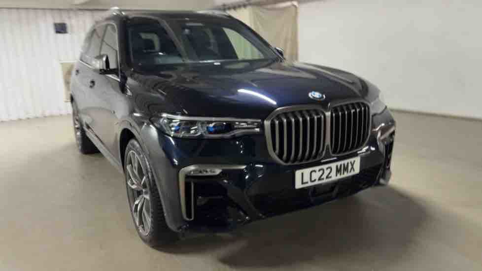 More views of BMW X7