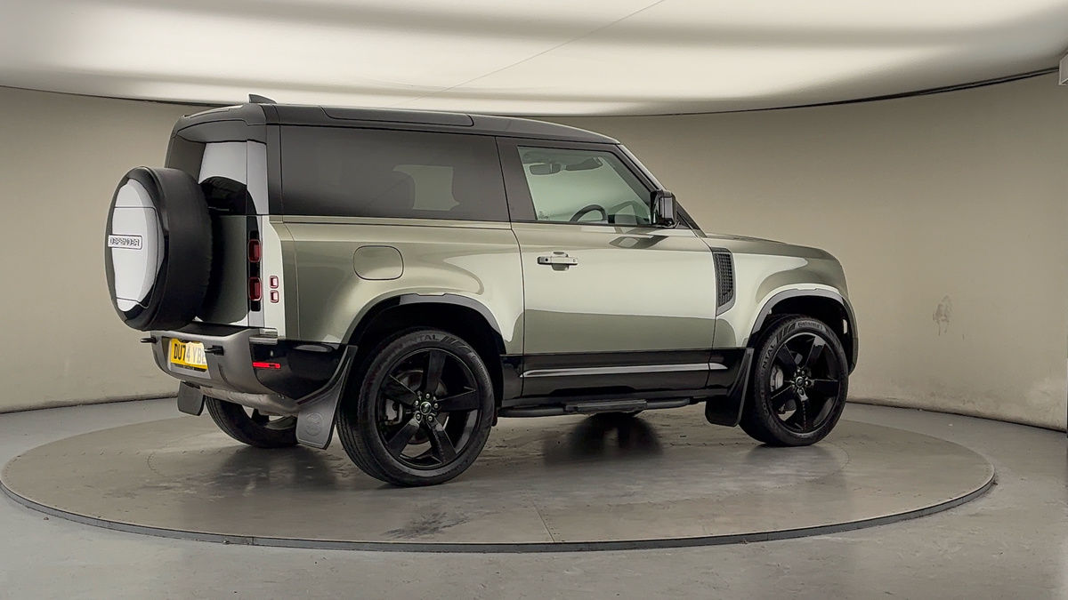 More views of Land Rover Defender 90