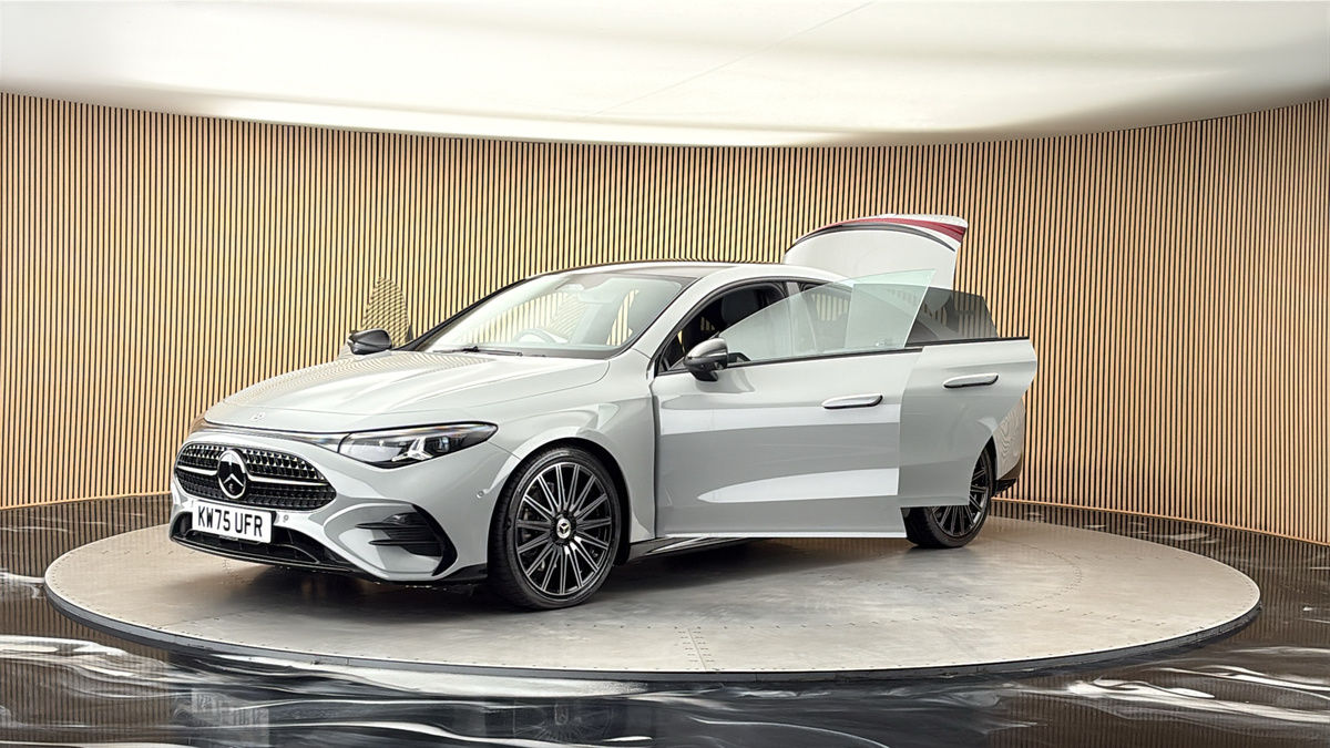 Mercedes-Benz CLA Image 22