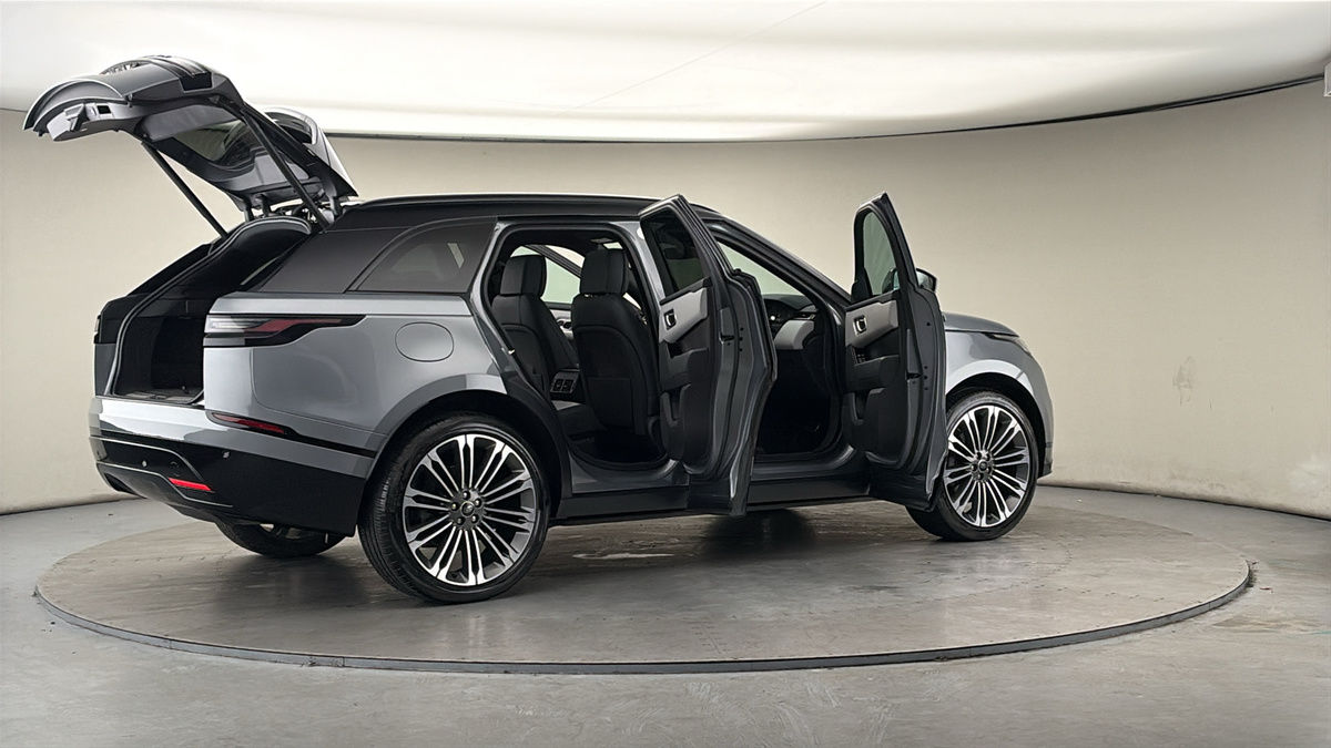 More views of Land Rover Range Rover Velar