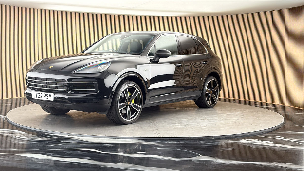 More views of Porsche Cayenne