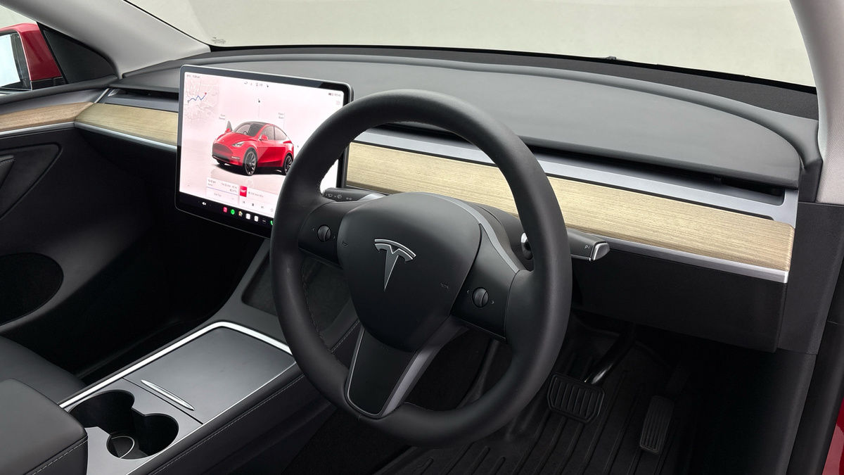 Tesla Model Y Image 5