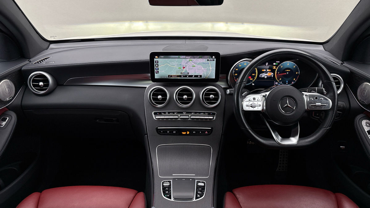 Mercedes-Benz GLC Image 12