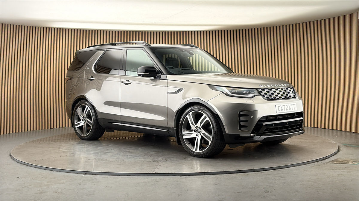 More views of Land Rover Discovery