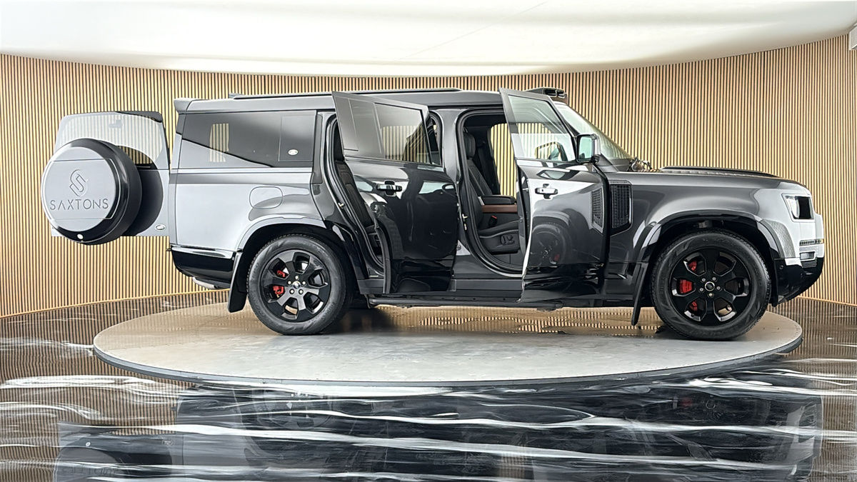 More views of Land Rover Defender 130