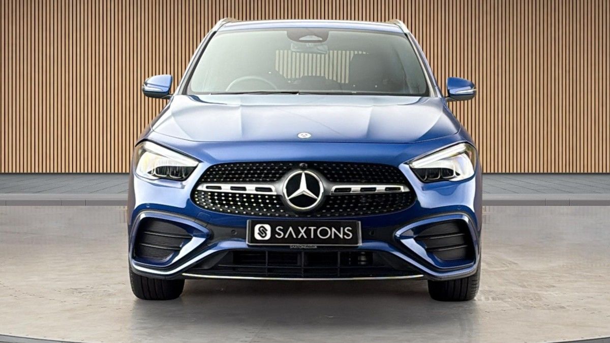 Mercedes-Benz GLA Image 3