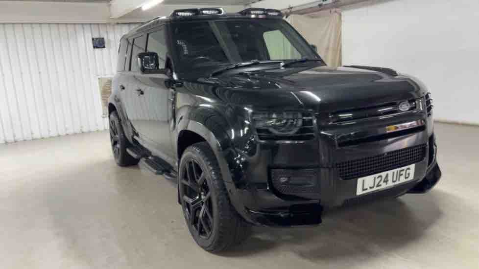 More views of Land Rover Defender 110