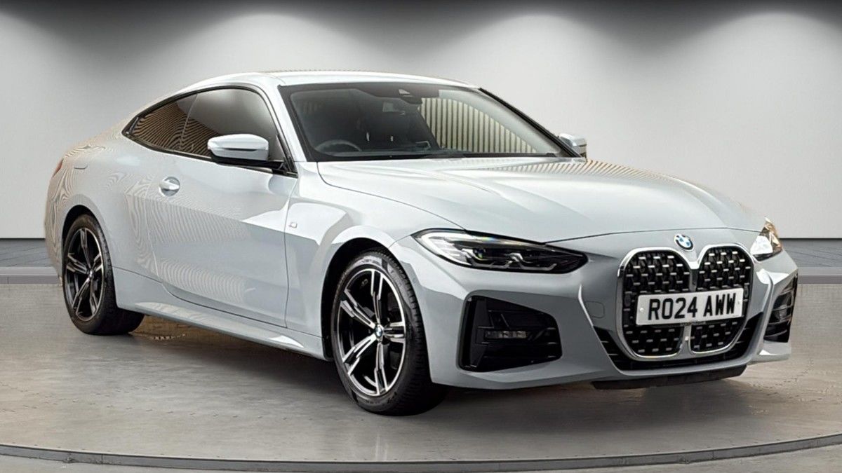 BMW 4 Series Sticky Header Image