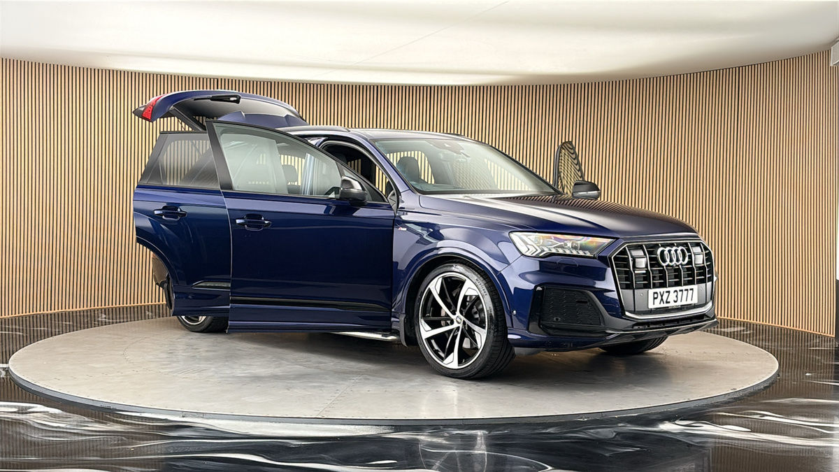 More views of Audi Q7