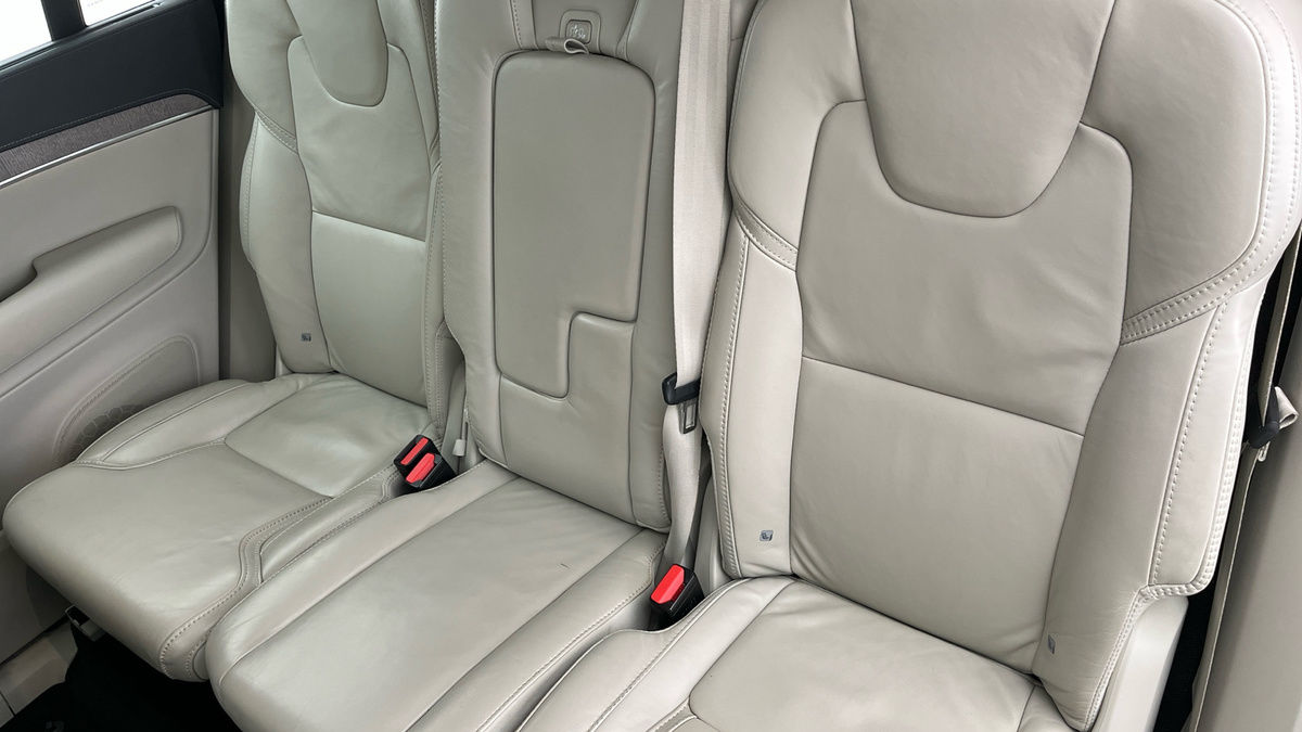 Volvo XC90 Image 8