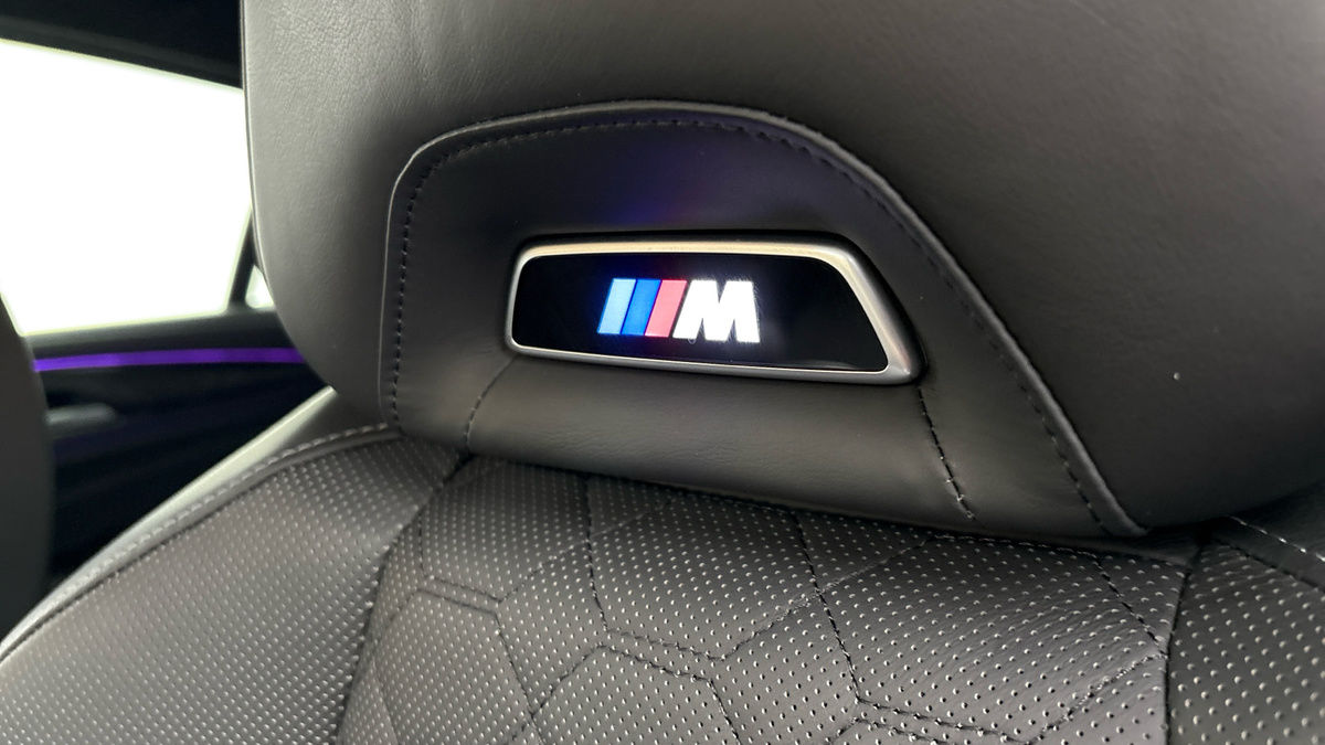 More views of BMW X4 M