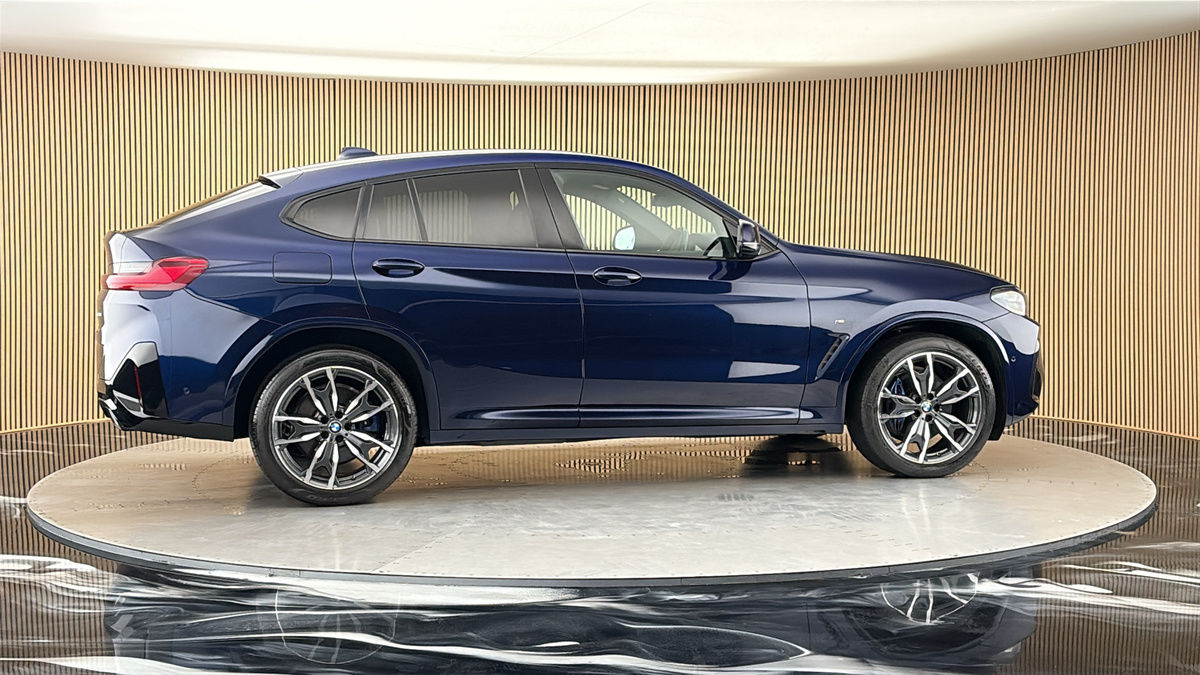 More views of BMW X4