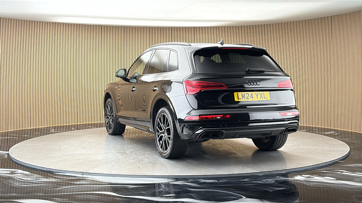 More views of Audi Q5