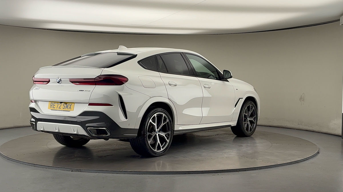 More views of BMW X6