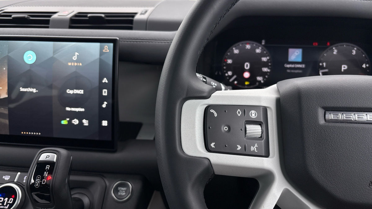 Land Rover Defender 110 Urban Image 13