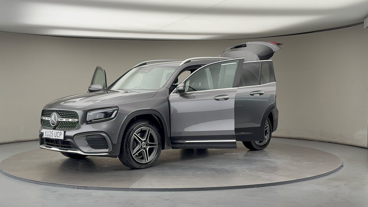 Mercedes-Benz GLB Image 22