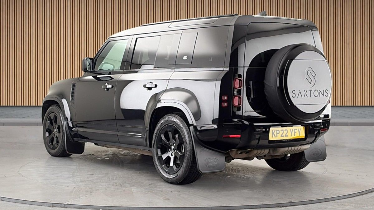 Land Rover Defender 110 Image 2