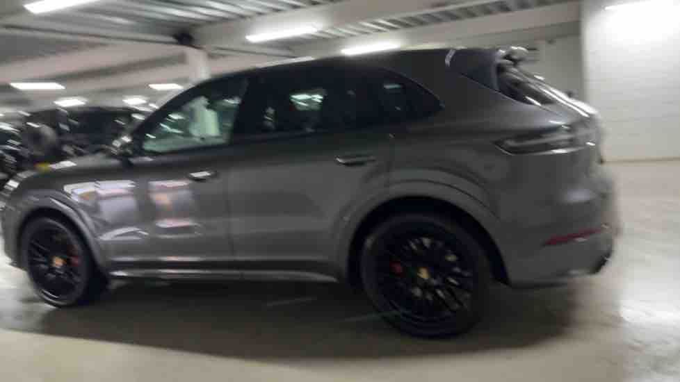More views of Porsche Cayenne