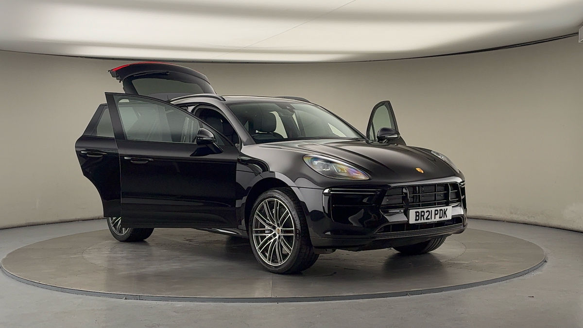 More views of Porsche Macan