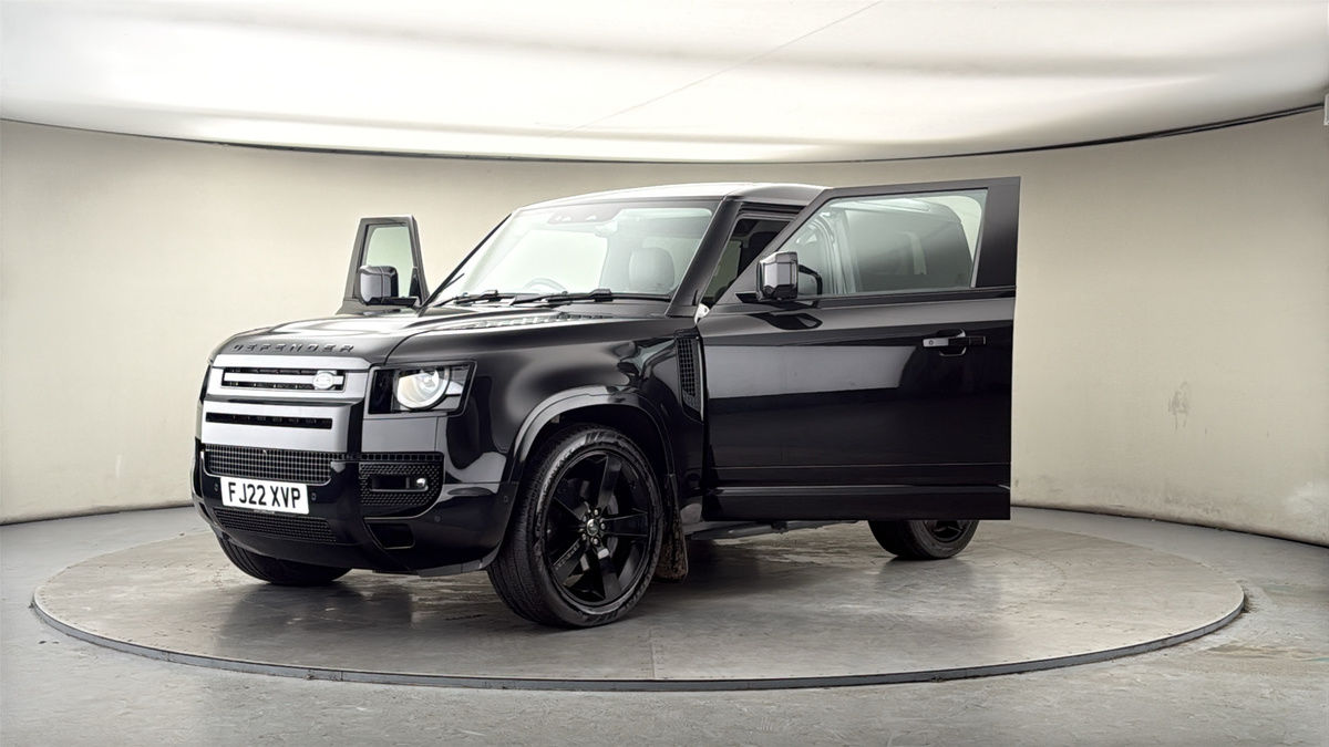 Land Rover Defender 90 Image 22