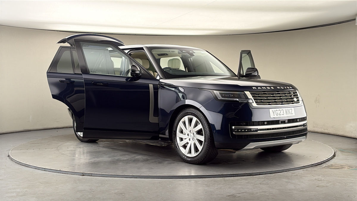 More views of Land Rover Range Rover