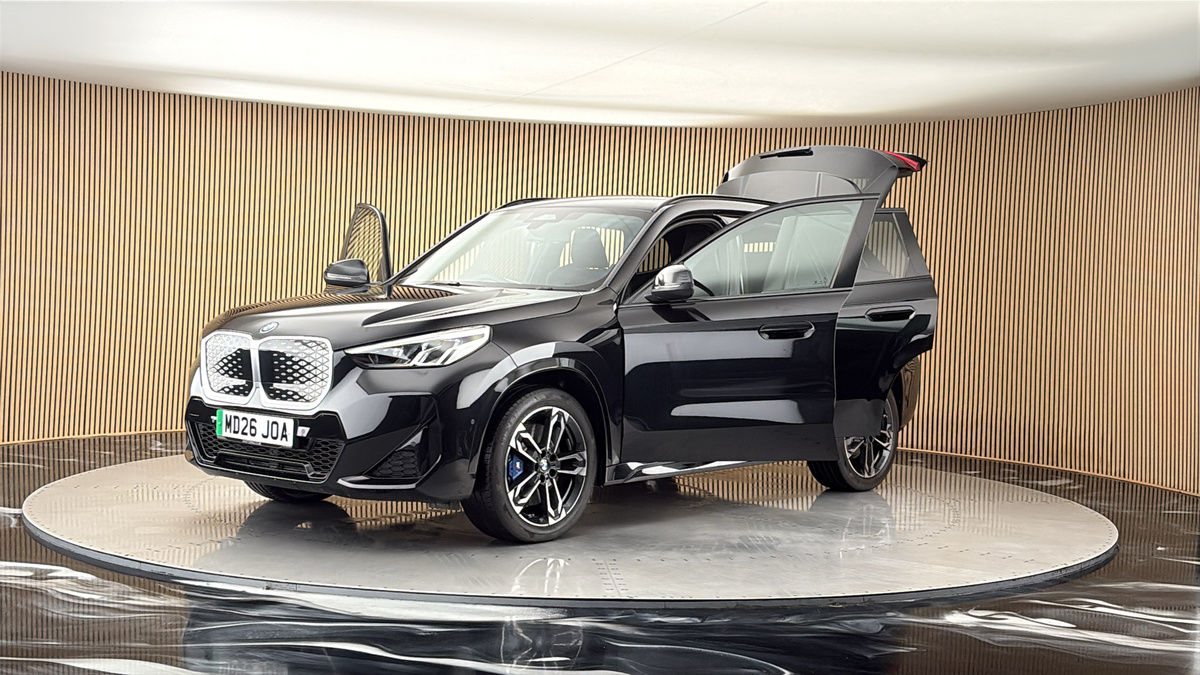 BMW iX1 Image 22