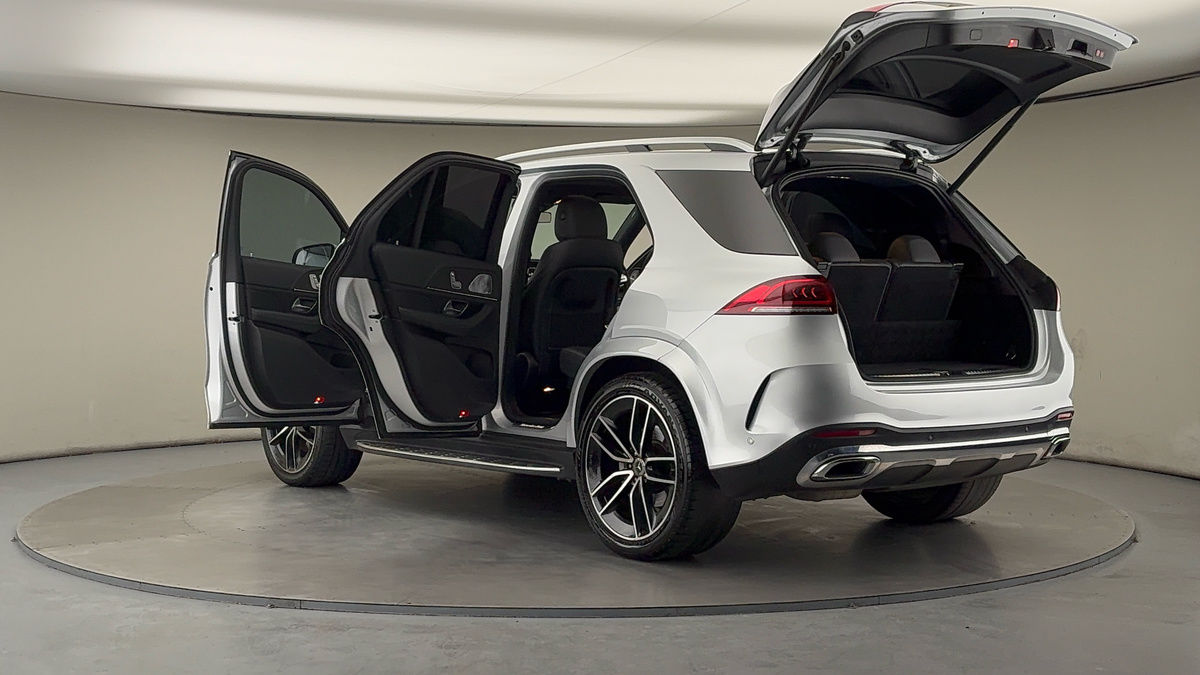 More views of Mercedes-Benz GLE