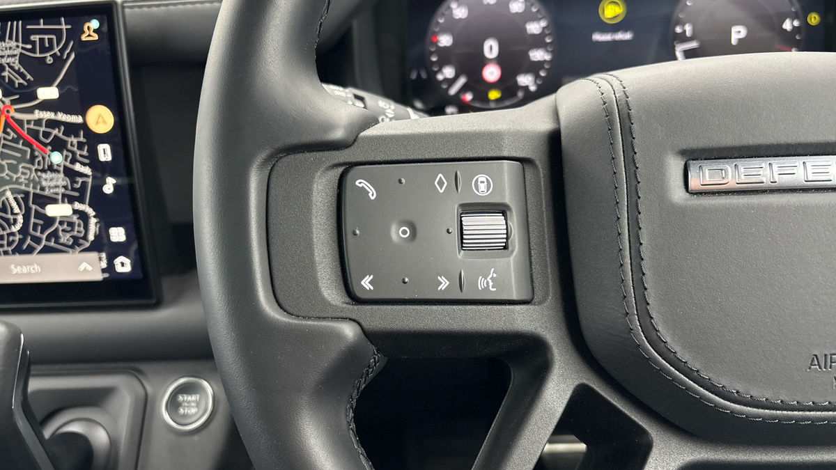 Land Rover Defender 110 Urban Image 13