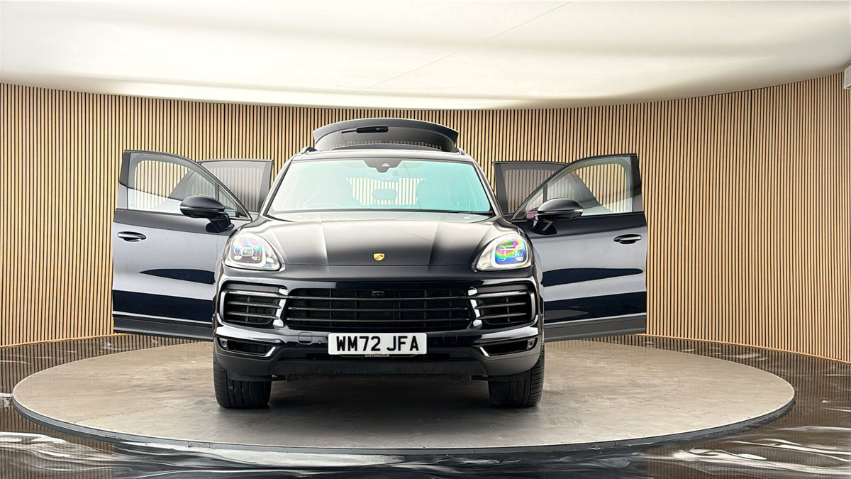 More views of Porsche Cayenne