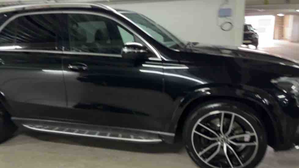 More views of Mercedes-Benz GLE