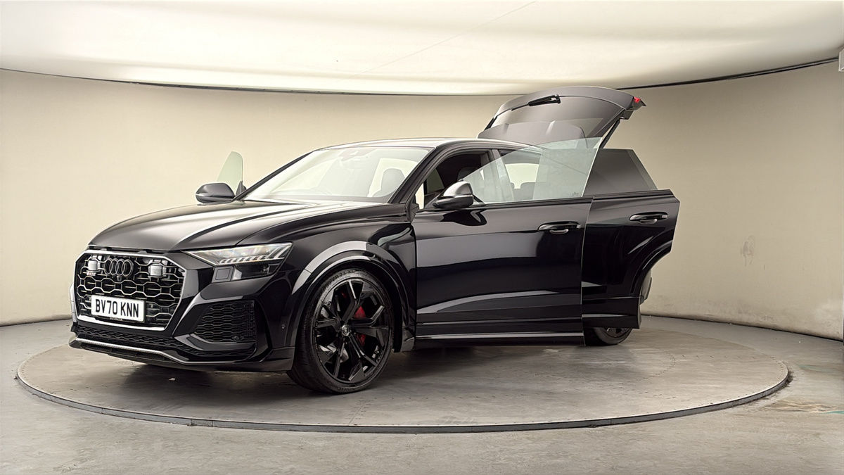 Audi RSQ8 Image 22
