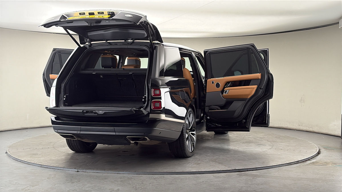 More views of Land Rover Range Rover