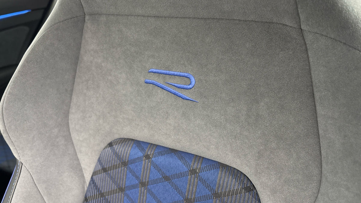 Volkswagen Golf Image 25