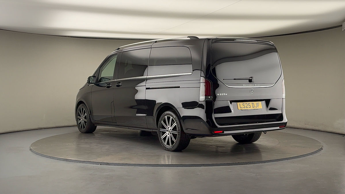 Mercedes-Benz V Class Image 2
