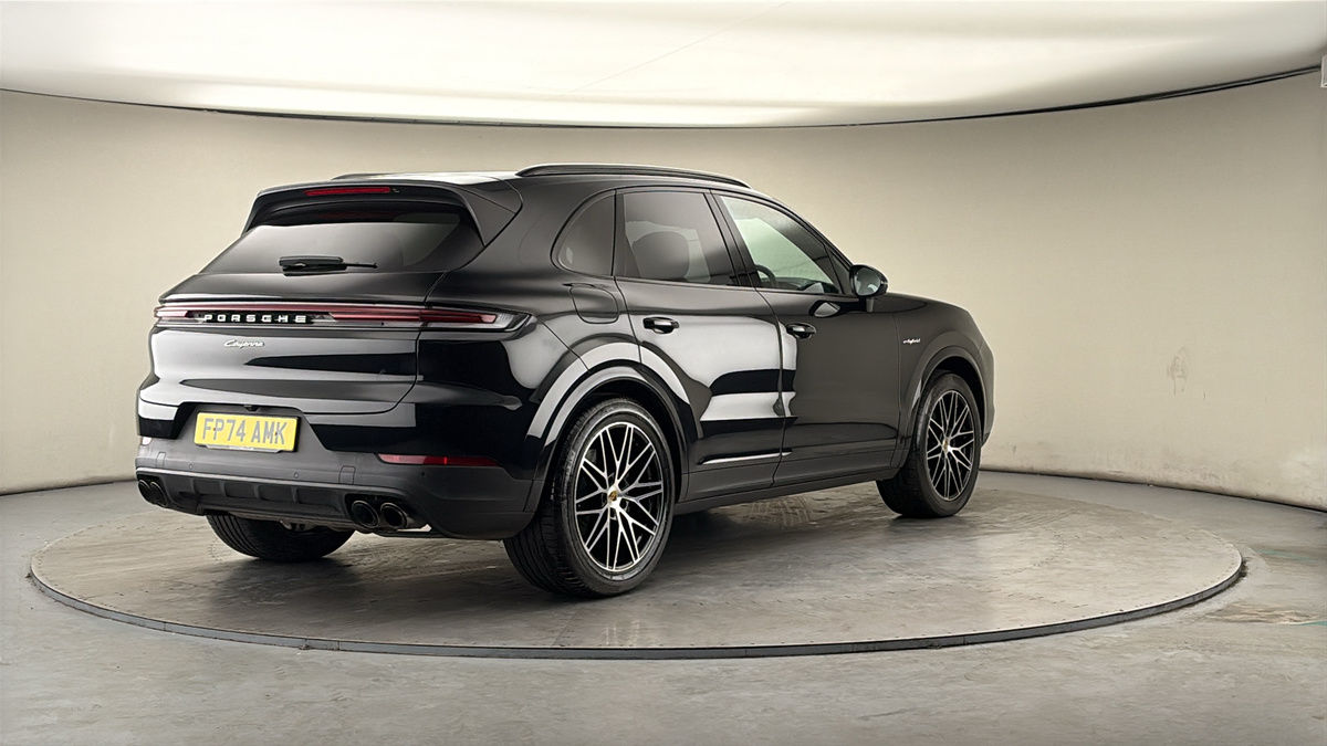 More views of Porsche Cayenne
