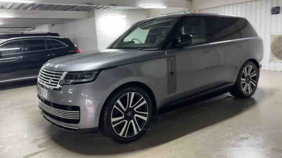 More views of Land Rover Range Rover