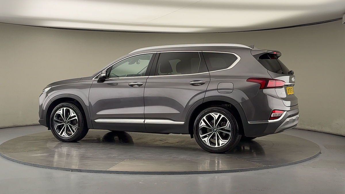 More views of Hyundai Santa Fe