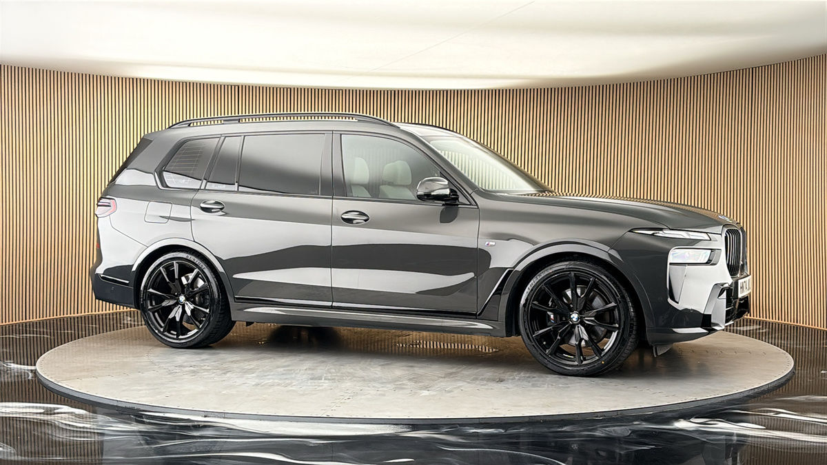 More views of BMW X7