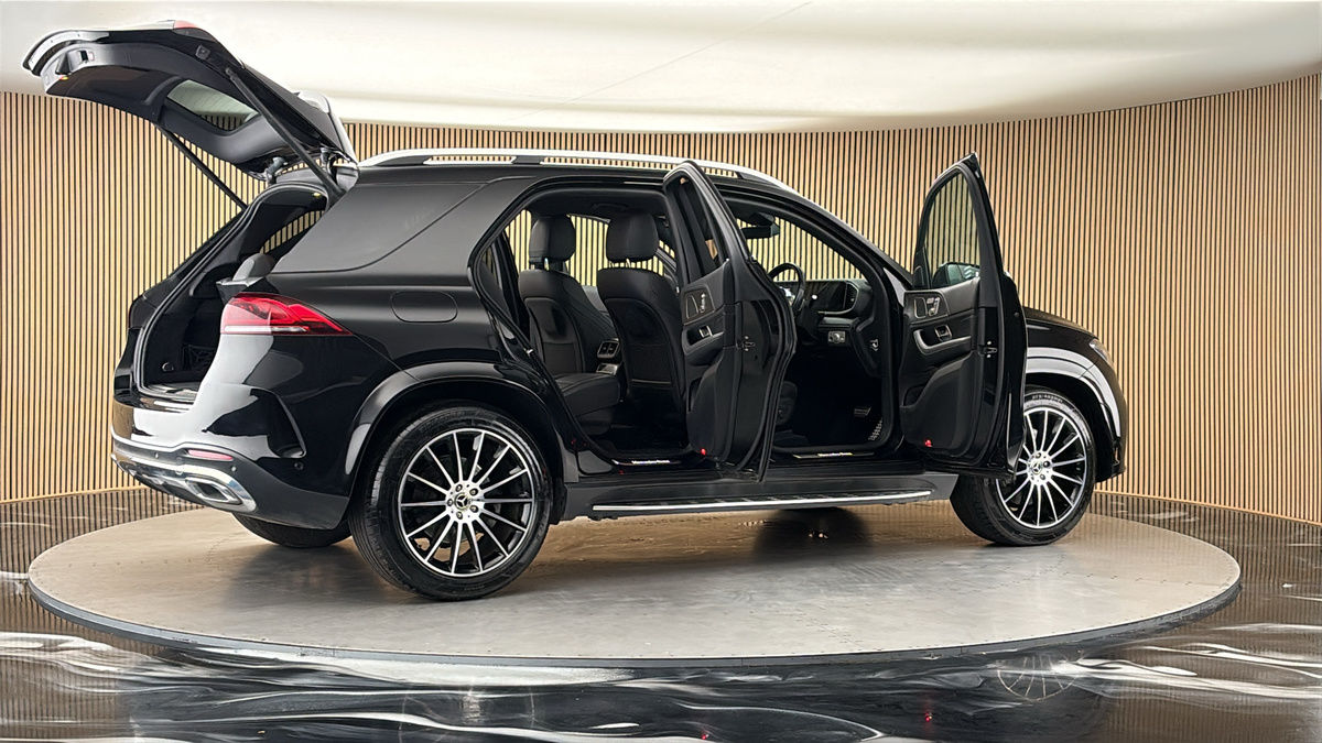 More views of Mercedes-Benz GLE