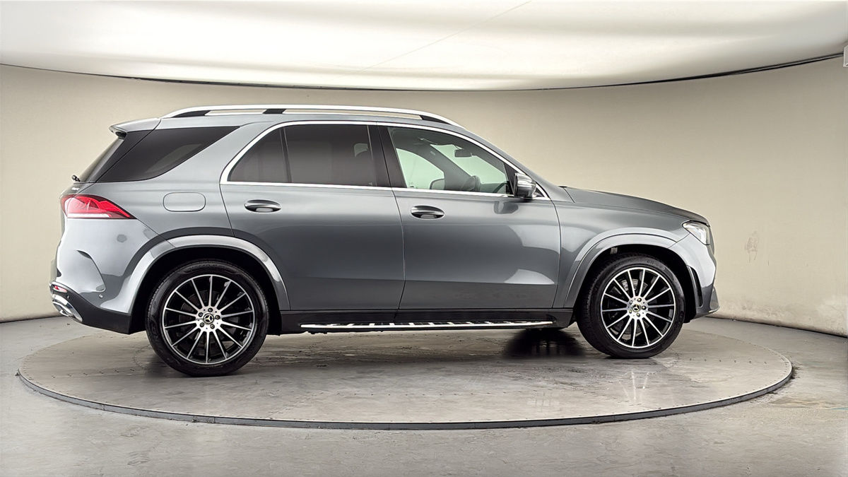 More views of Mercedes-Benz GLE