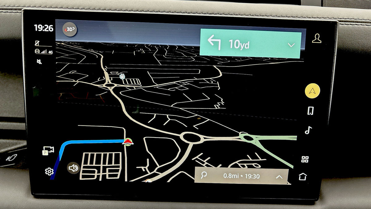 Land Rover Defender 110 Image 17