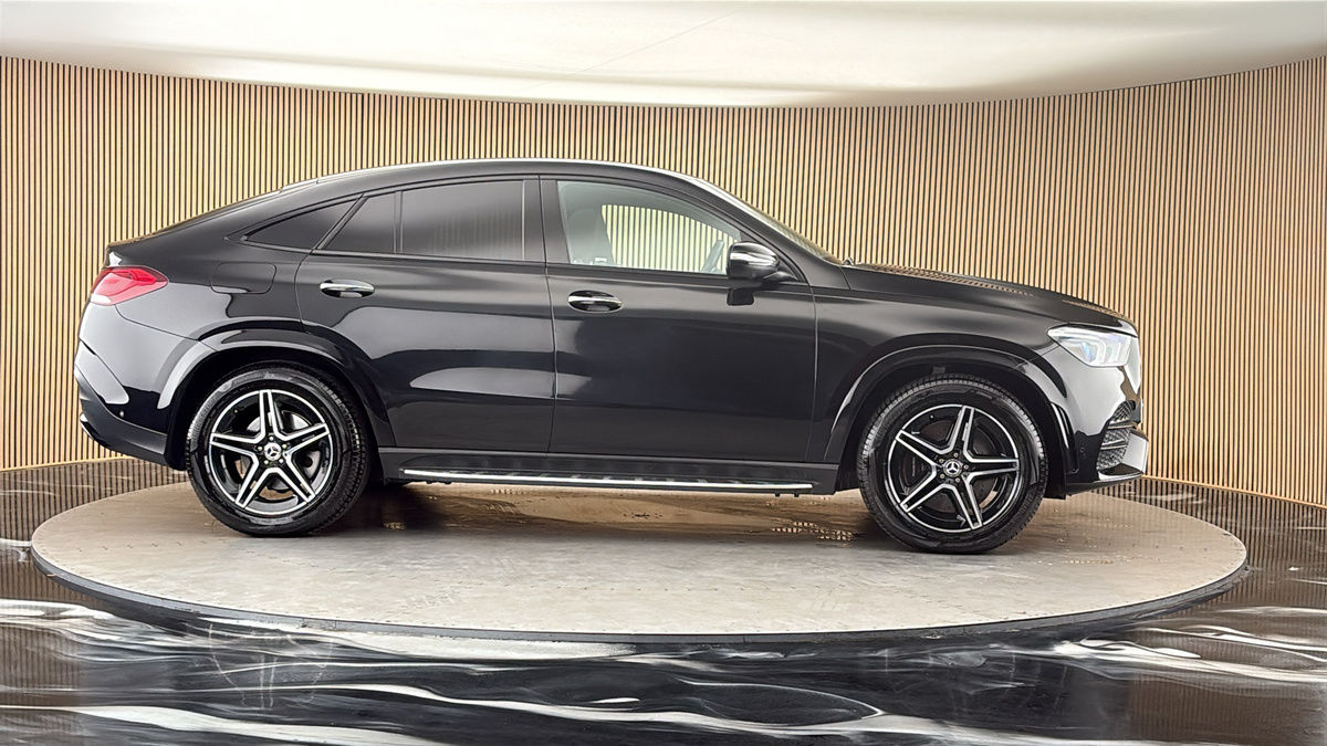 More views of Mercedes-Benz GLE