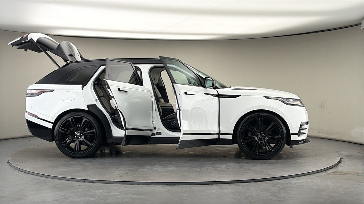 More views of Land Rover Range Rover Velar