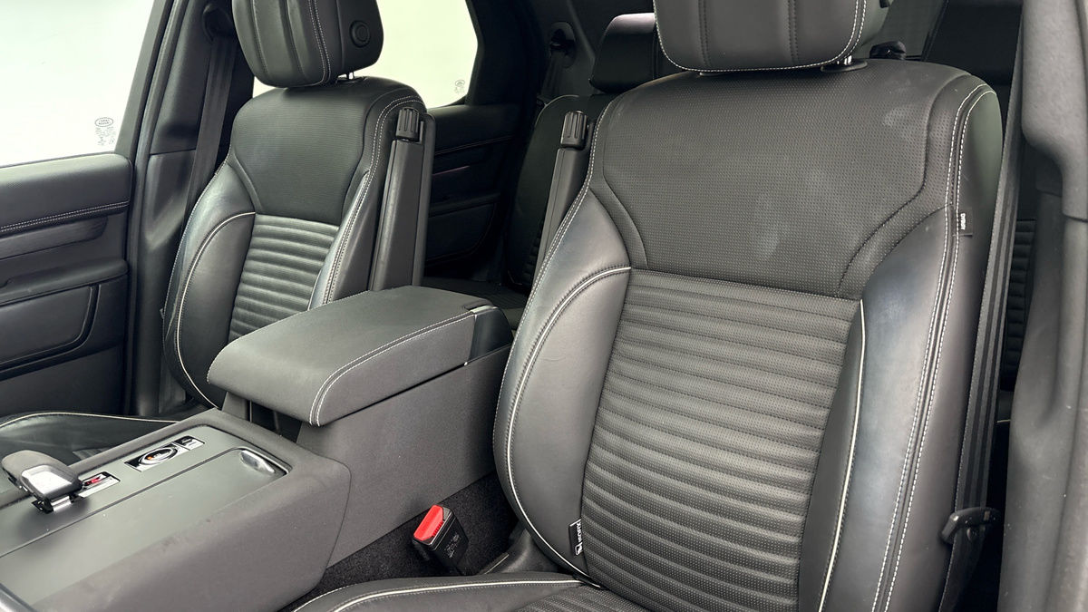 Land Rover Discovery Image 7