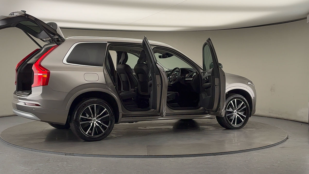 More views of Volvo XC90