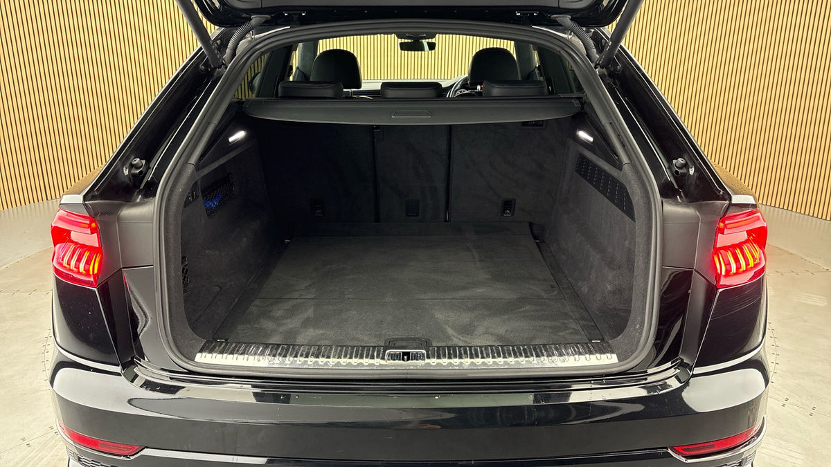Audi Q8 Image 11