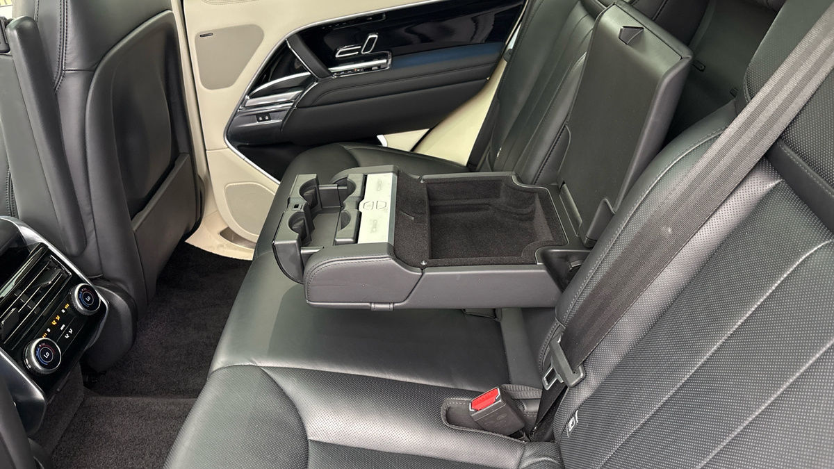 Land Rover Range Rover Image 9