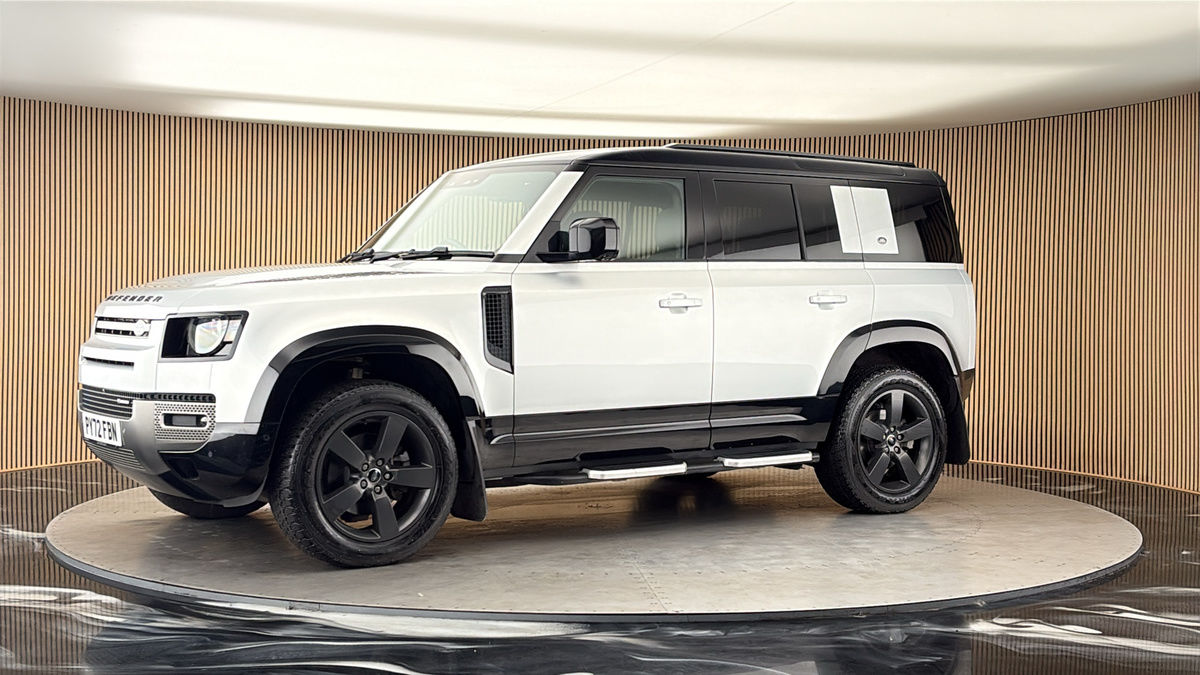More views of Land Rover Defender 110