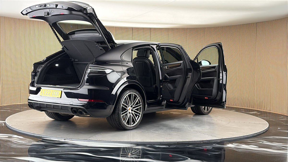 More views of Porsche Cayenne